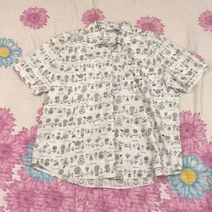 CABINCREEK button up shirt.